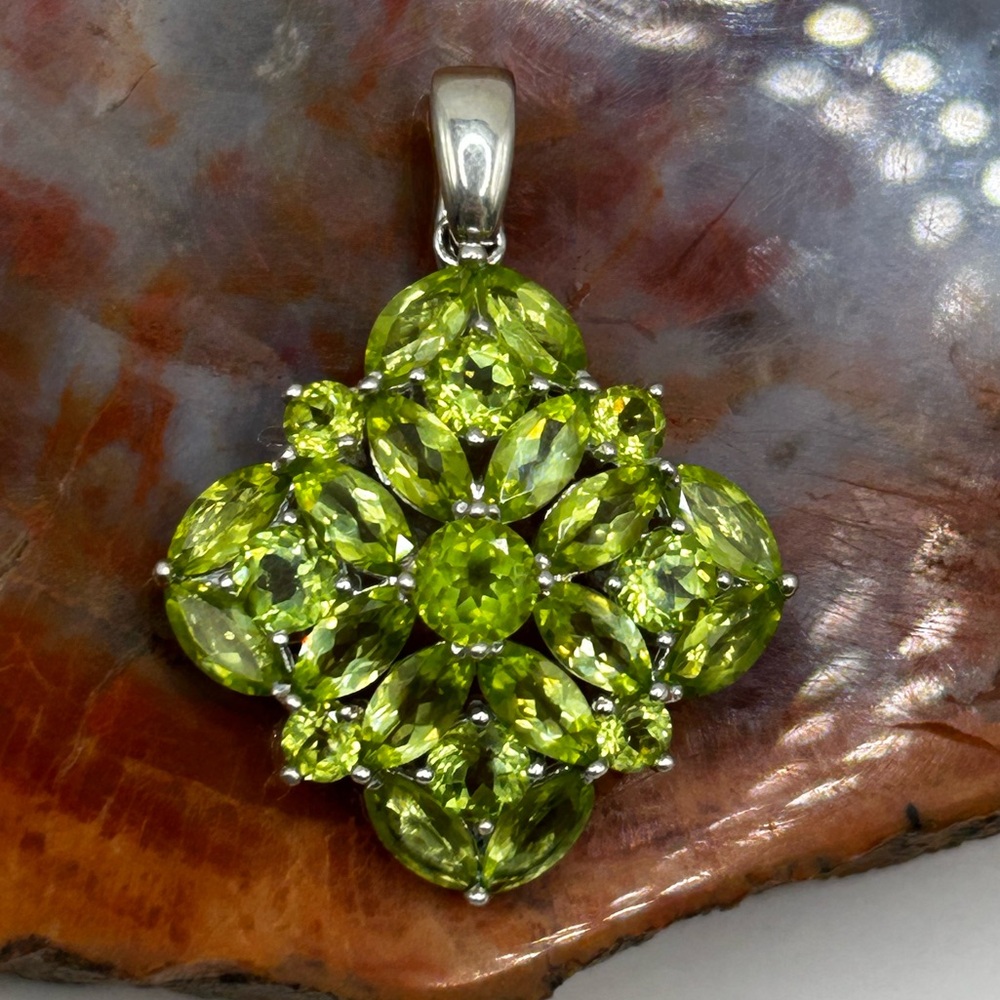 Sterling Silver Peridot Pendant